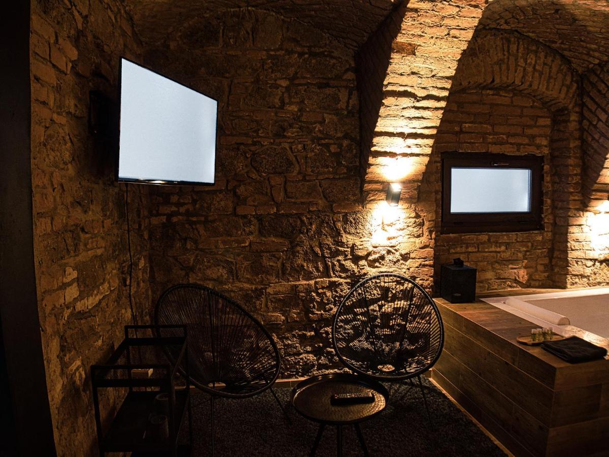 Wellness Gallery Apartments Либерц Экстерьер фото