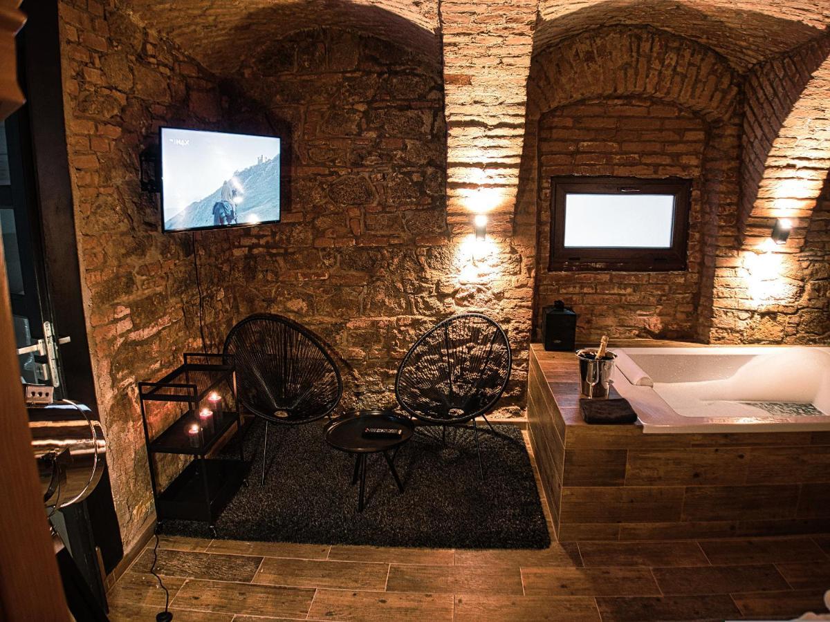 Wellness Gallery Apartments Либерц Экстерьер фото